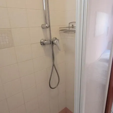 Apartment Platani *